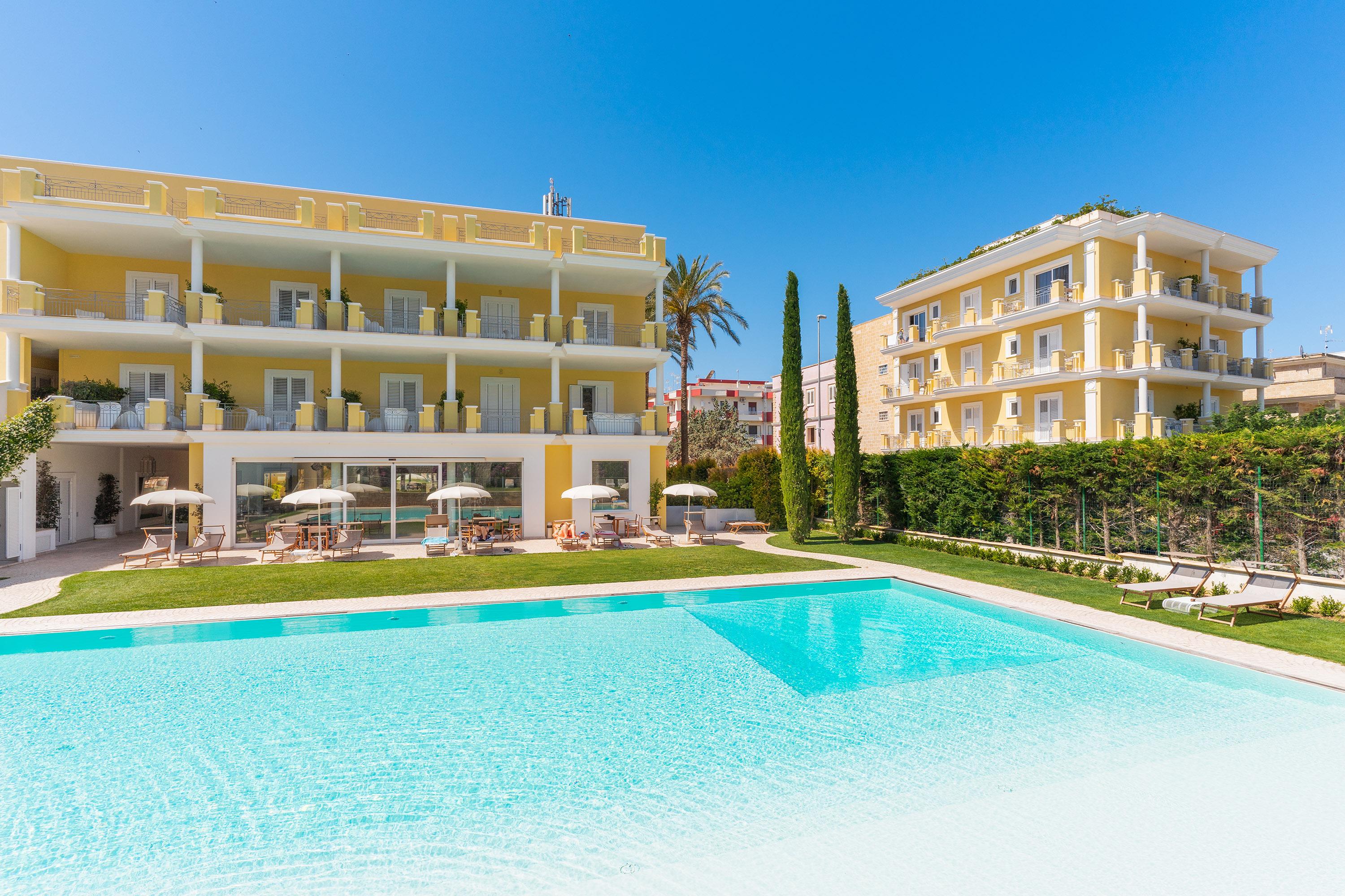Victoria Palace Hotel & Zen Wellness Gallipoli Exterior photo